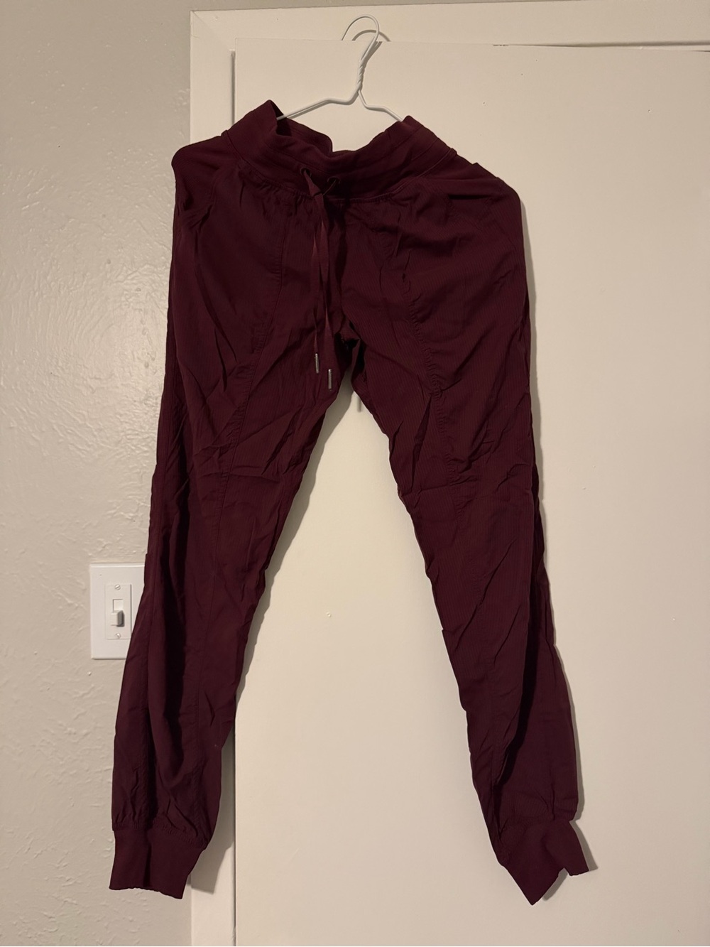 lululemon Dance Studio Mid-Rise Joggers Burgundy size 2